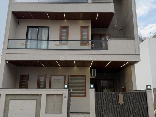 3 BHK Independent House in Vidhan Sabha Road for resale Raipur. The reference number is 20383943