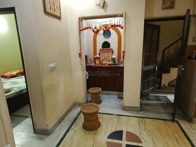 3 BHK Independent House in Vivek Vihar for rent New Delhi. The reference number is 21337793