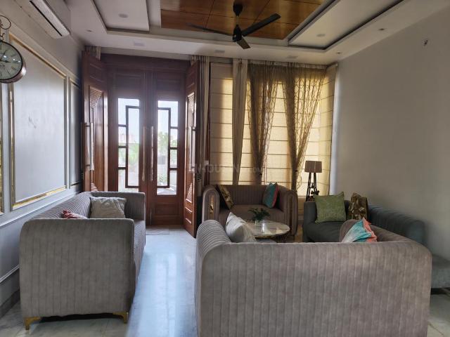 3 BHK Independent House in Wave City for rent Ghaziabad. The reference number is 21339343