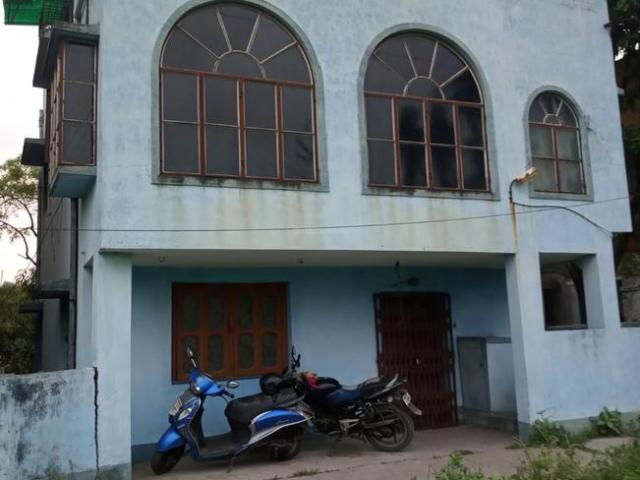 3 BHK Independent House in Agarpara for resale Kolkata. The reference number is 8804136