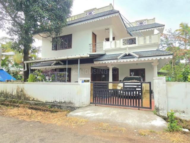 3 BHK Independent House in Alangad for resale Kochi. The reference number is 21159668