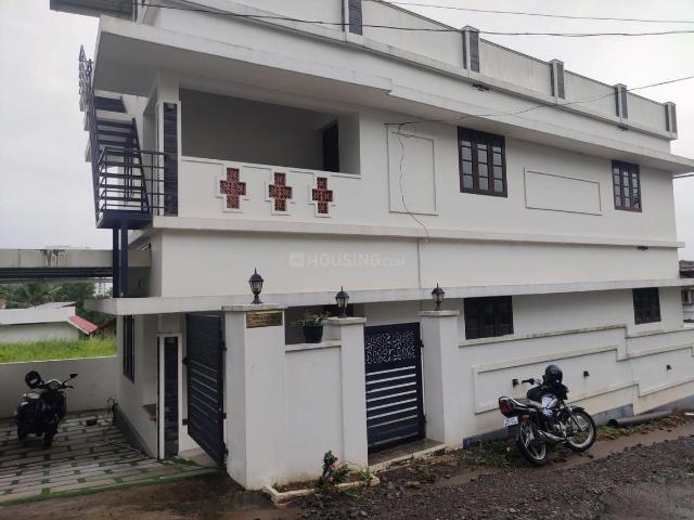 3 BHK Independent House in Aluva for rent Kochi. The reference number is 21249524