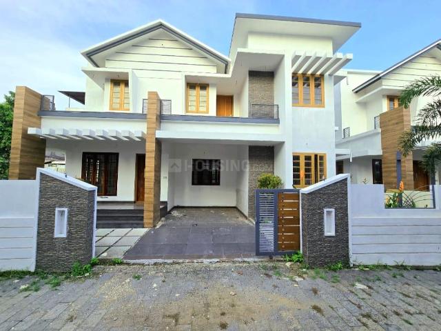 3 BHK Independent House in Aluva for resale Kochi. The reference number is 18994958