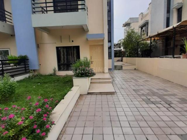 3 BHK Independent House in Ambawadi for resale Ahmedabad. The reference number is 20924705