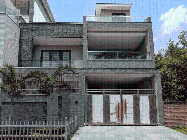 3 BHK Independent House in Ashiyana for rent Lucknow. The reference number is 20926087