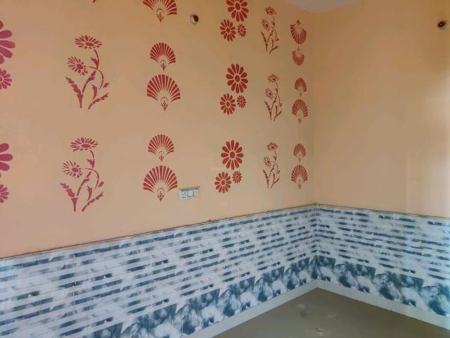 3 BHK Independent House in Bamheta Village for resale Ghaziabad. The reference number is 18376611