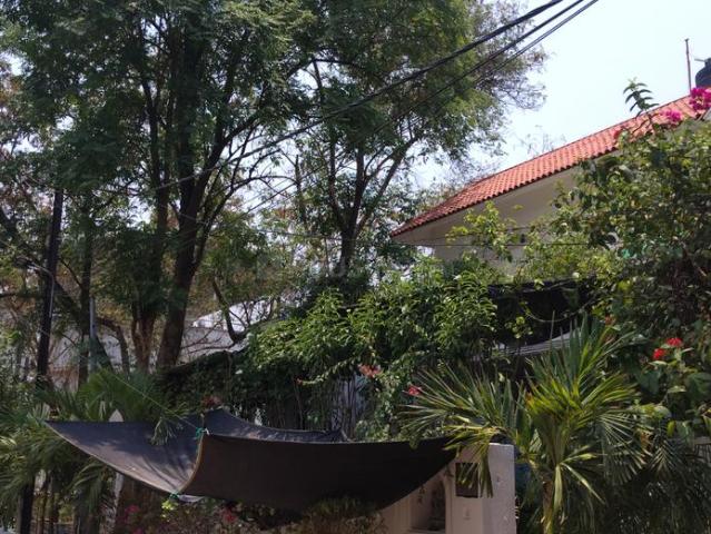 3 BHK Independent House in Banjara Hills for resale Hyderabad. The reference number is 20133640