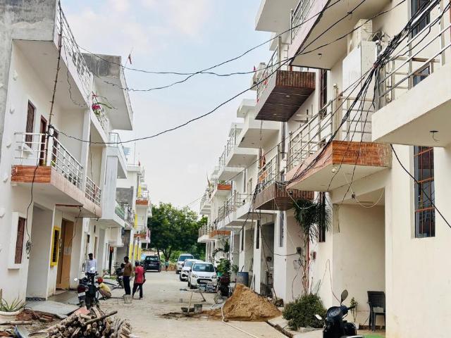 3 BHK Independent House in Babatpur for resale Varanasi. The reference number is 18740834