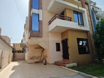 Anand District, Gujarat - Balcony, Security
