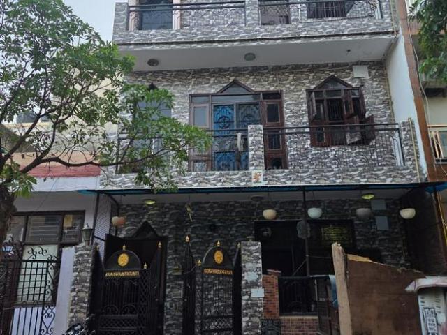 3 BHK Independent House in Beta II for resale Greater Noida. The reference number is 21028436