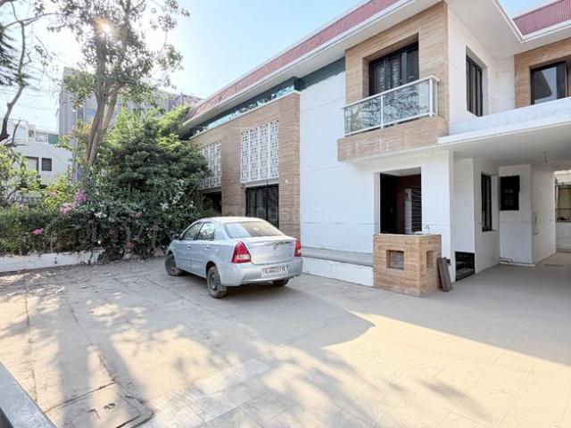 3 BHK Independent House in Bhayli for rent Vadodara. The reference number is 20710413