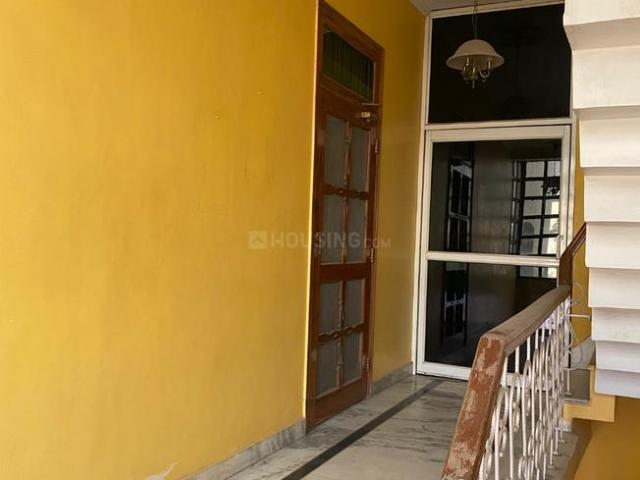 3 BHK Independent House in Bijwasan for rent New Delhi. The reference number is 21315166