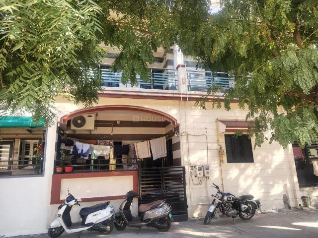 3 BHK Independent House in Chandkheda for resale Ahmedabad. The reference number is 21341408