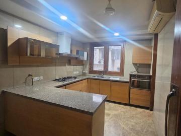 3 BHK Independent House in Defence Colony for rent New Delhi. The reference number is 18987569
