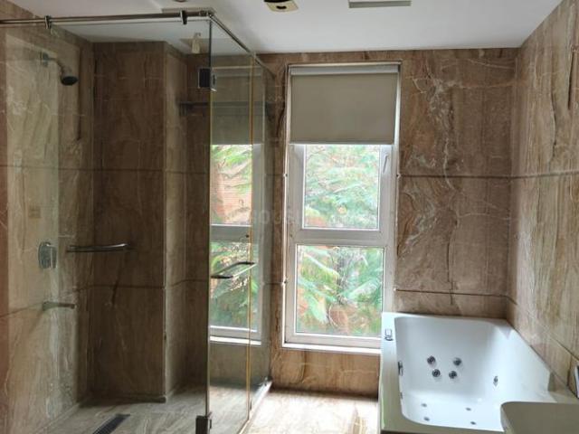 3 BHK Independent House in Defence Colony for rent New Delhi. The reference number is 20990627