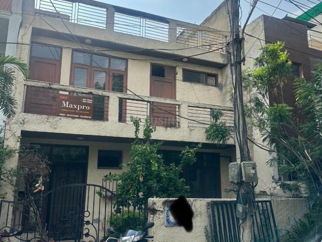 3 BHK Independent House in DLF Phase 1 for resale Gurgaon. The reference number is 21095360