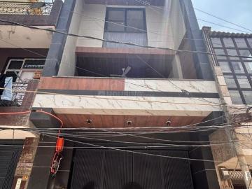 3 BHK Independent House in Razapur Khurd for resale New Delhi. The reference number is 20506410