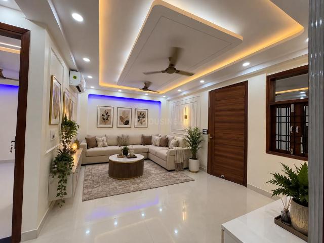 3 BHK Independent House in Garhi for resale New Delhi. The reference number is 21313370