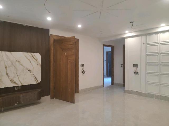 3 BHK Independent House in Green Field Colony for resale Faridabad. The reference number is 19920217