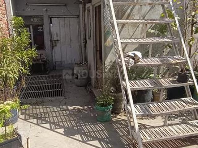 3 BHK Independent House in Gulabi Bagh for resale New Delhi. The reference number is 14182443