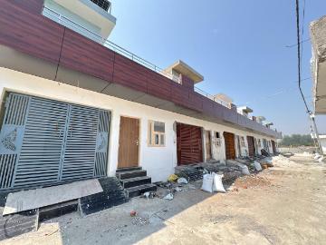 3 BHK Independent House in Ibadullapur Urf Badalpur for resale Greater Noida. The reference number is 19856338