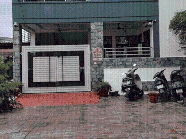 3 BHK Independent House in Indira Nagar for resale Lucknow. The reference number is 20735143