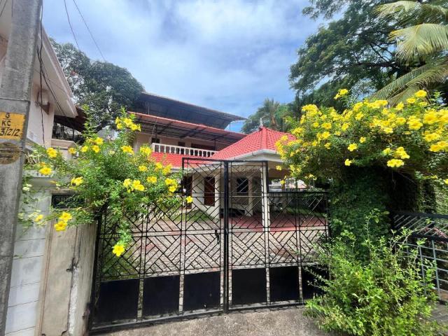 3 BHK Independent House in Kadavanthra for resale Kochi. The reference number is 20184159