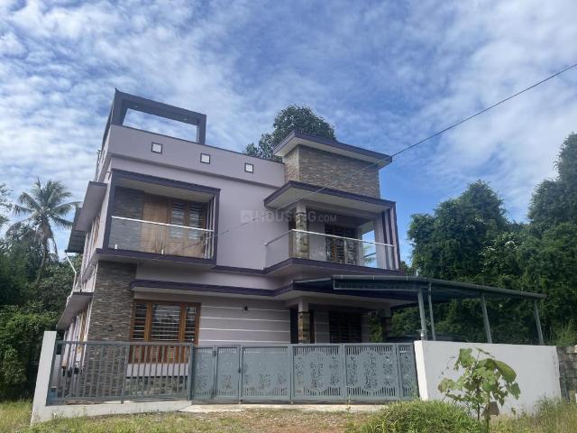 3 BHK Independent House in Kakkanad for resale Kochi. The reference number is 21356843