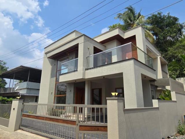 3 BHK Independent House in Kalamassery for resale Kochi. The reference number is 20073461