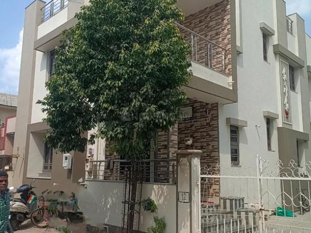 3 BHK Independent House in Khodiar Nagar for resale Ahmedabad. The reference number is 21089937
