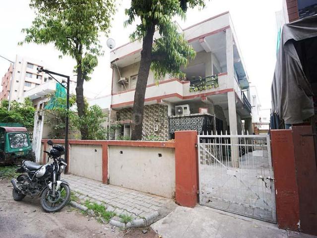 3 BHK Independent House in Khokhra for resale Ahmedabad. The reference number is 20883439