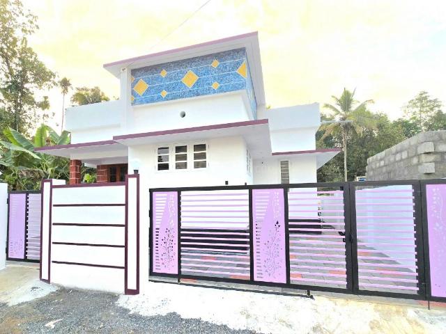 3 BHK Independent House in Kongorppilly for resale Kochi. The reference number is 19283892