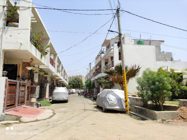 3 BHK Independent House in Krishna Nagar for resale Lucknow. The reference number is 19877274