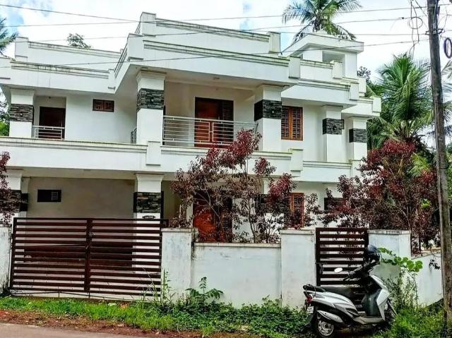 3 BHK Independent House in Kuthuparamba for rent Kannur. The reference number is 21242689