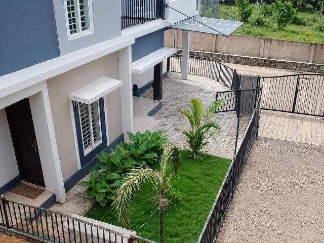 3 BHK Independent House in Mepparamba for resale Palakkad. The reference number is 21167944