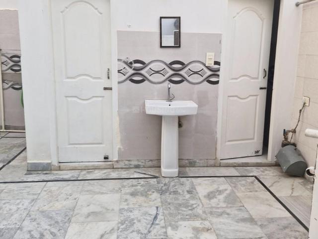 3 BHK Independent House in Model Town for rent Bathinda. The reference number is 21220982