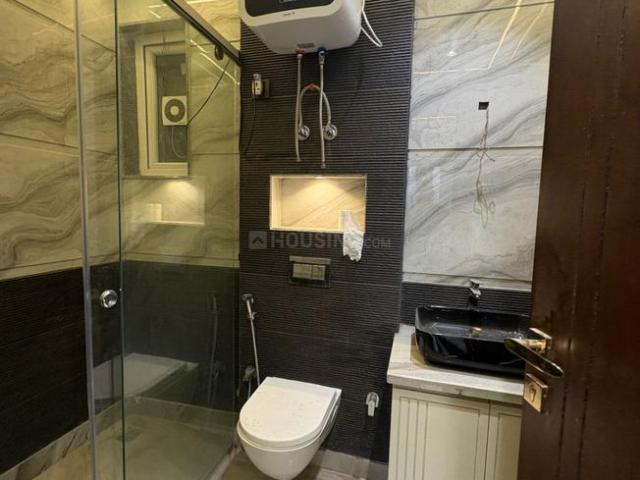 3 BHK Independent House in Mukherjee Nagar for resale New Delhi. The reference number is 20179136