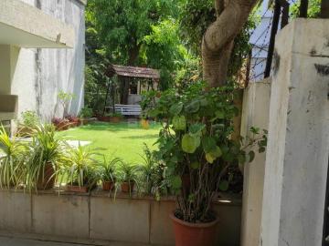 3 BHK Independent House in Navrangpura for resale Ahmedabad. The reference number is 20104312