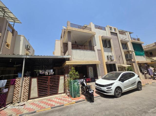 3 BHK Independent House in Nikol for resale Ahmedabad. The reference number is 17011039