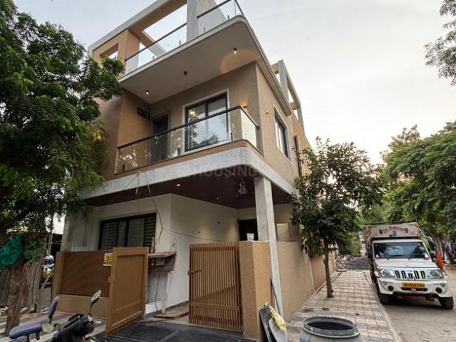 3 BHK Independent House in Nipania for resale Indore. The reference number is 18059700