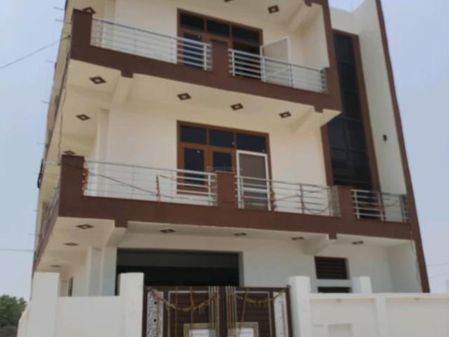 3 BHK Independent House in Noida Extension for rent Greater Noida. The reference number is 17491725