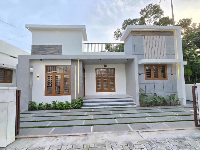 3 BHK Independent House in North Parvur for resale Kochi. The reference number is 20466406