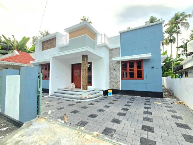 3 BHK Independent House in North Parvur for resale Kochi. The reference number is 20501407