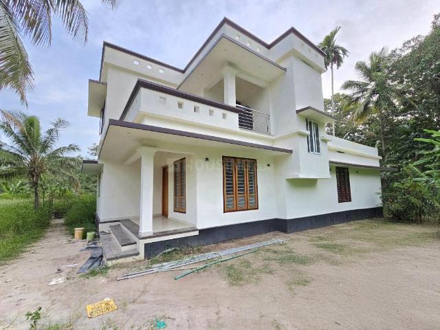 3 BHK Independent House in North Parvur for resale Kochi. The reference number is 21159821