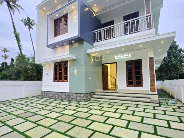 3 BHK Independent House in North Paravoor for resale Kochi. The reference number is 18612995