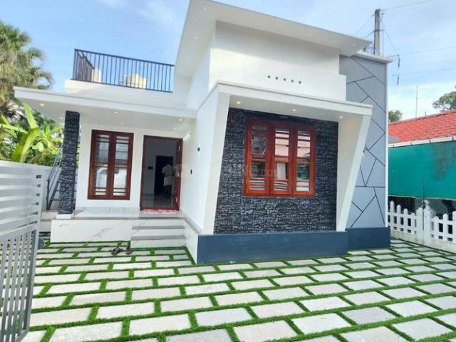 3 BHK Independent House in Panayikulam for resale Kochi. The reference number is 20965199