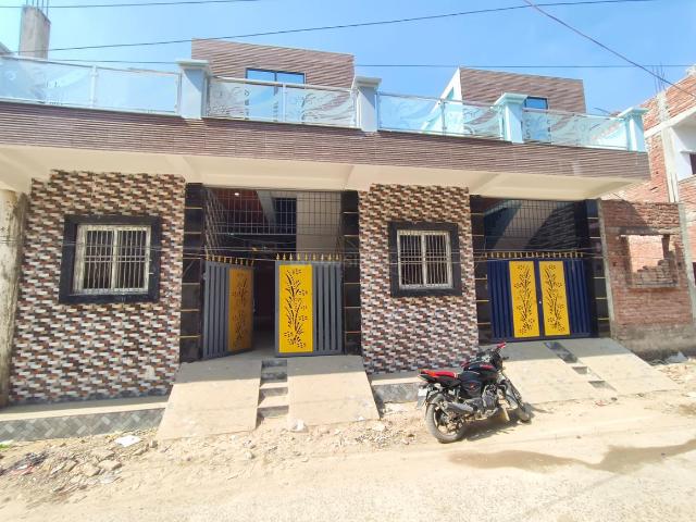 3 BHK Independent House in Paharia for resale Varanasi. The reference number is 19507567