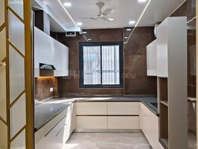 3 BHK Independent House in Pitampura for resale New Delhi. The reference number is 18039537