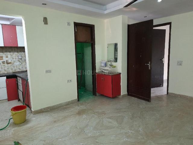 3 BHK Independent House in Preet Vihar for rent New Delhi. The reference number is 18215385