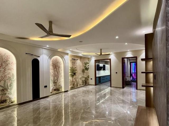 3 BHK Independent House in Rajouri Garden for resale New Delhi. The reference number is 20081201